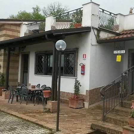 Отель Agriturismo Borgo Nuovo Sant'Agata Dei Goti Migliara-San Silvestro Экстерьер фото