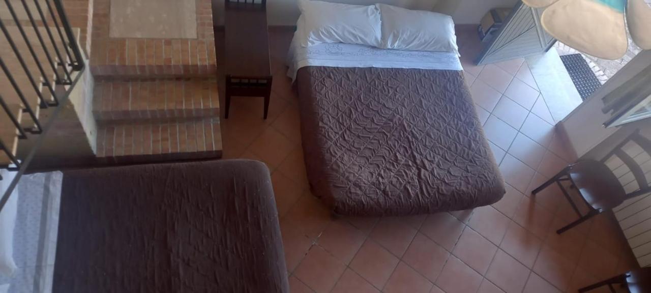 Отель Agriturismo Borgo Nuovo Sant'Agata Dei Goti Migliara-San Silvestro Экстерьер фото